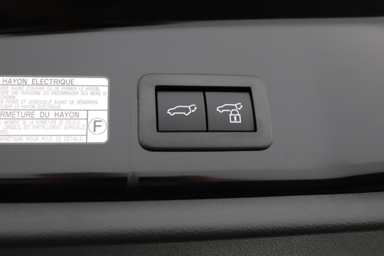 Toyota Corolla Cross - Hybrid 200 Style 45