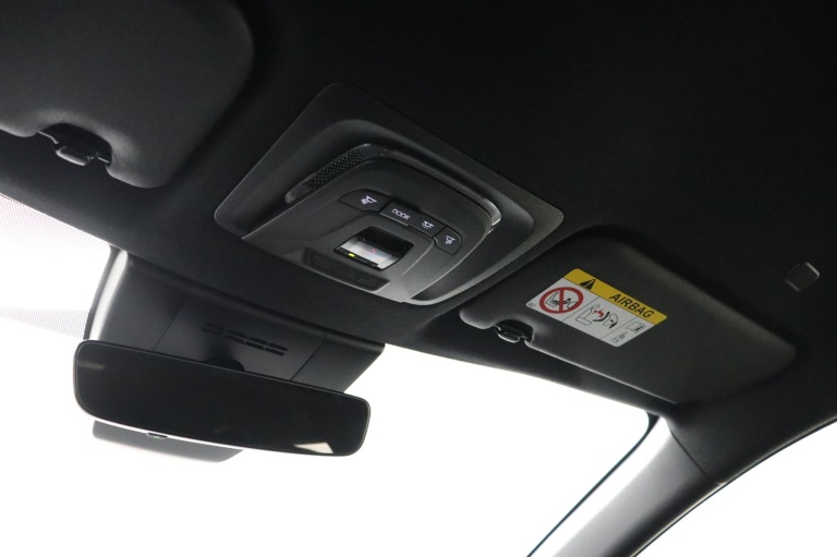 Toyota Corolla Cross - Hybrid 200 Style 36