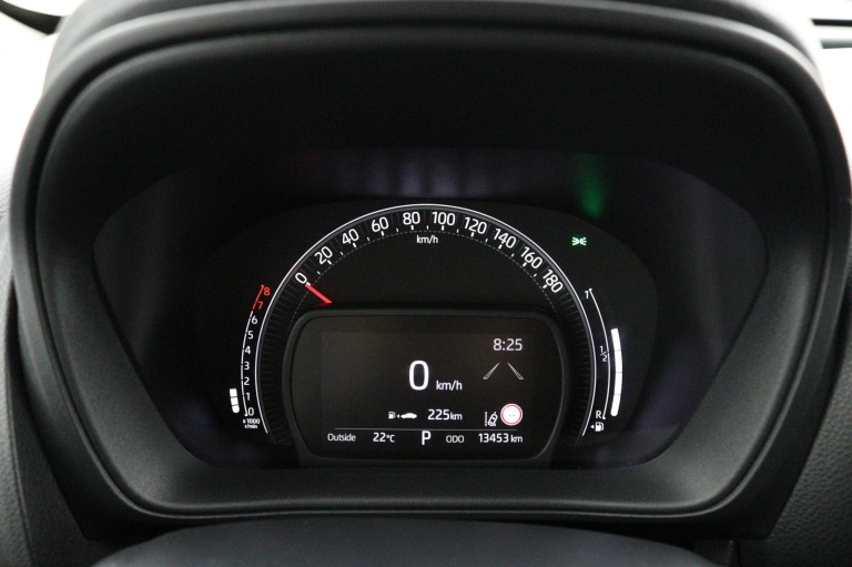Toyota Aygo X - 1.0 VVT-i S-CVT first 7