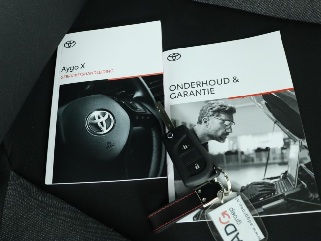 Toyota Aygo X - 1.0 VVT-i MT Play