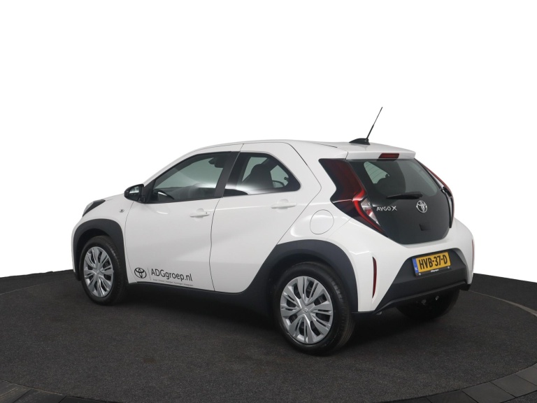 Toyota Aygo X - 1.0 VVT-i MT Play 12
