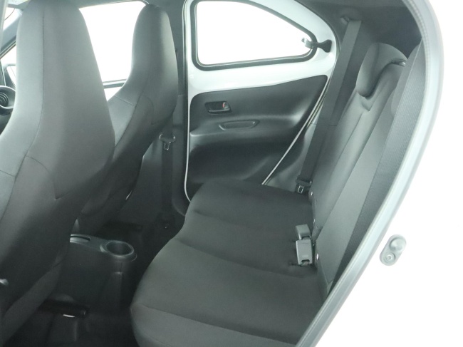 Toyota Aygo X - 1.0 VVT-i MT Play