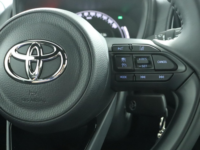 Toyota Aygo X - 1.0 VVT-i MT Play