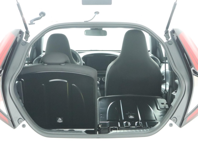 Toyota Aygo X - 1.0 VVT-i MT Play