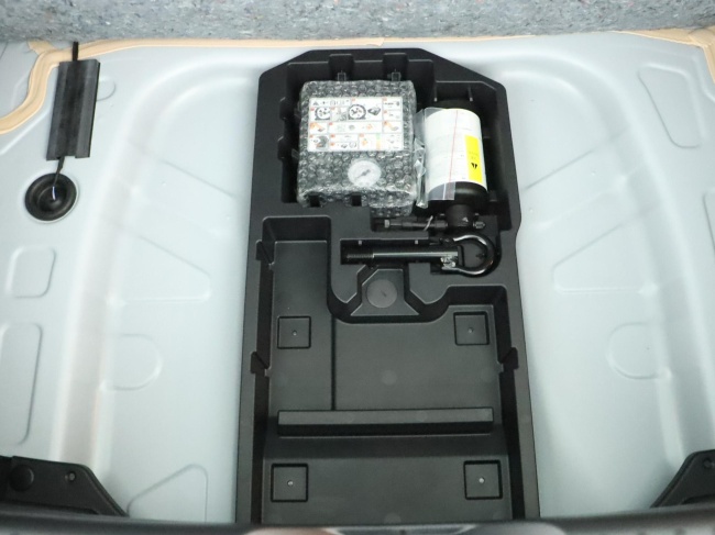 Toyota Aygo X - 1.0 VVT-i MT Play