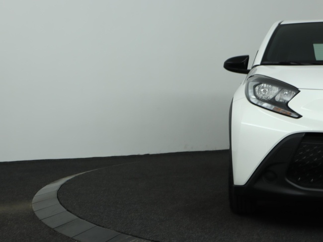 Toyota Aygo X - 1.0 VVT-i MT Play