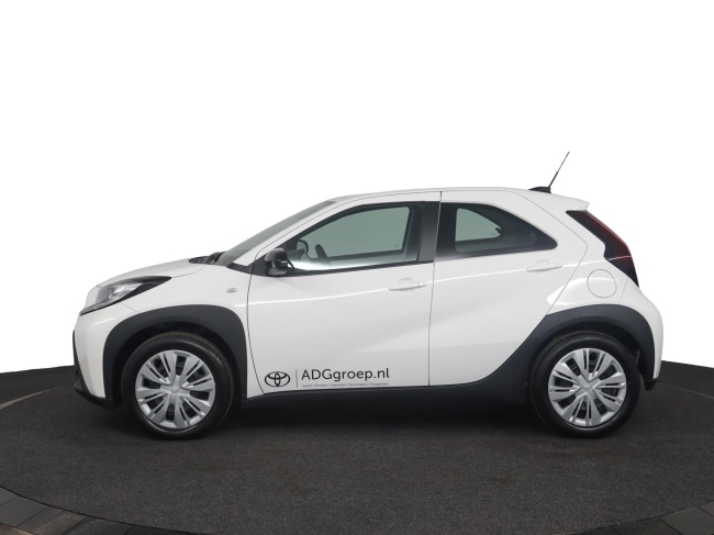 Toyota Aygo X - 1.0 VVT-i MT Play