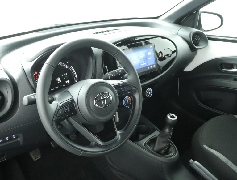 Toyota Aygo X - 1.0 VVT-i MT Play 56