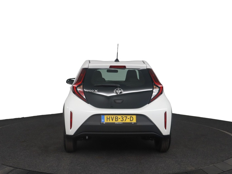 Toyota Aygo X - 1.0 VVT-i MT Play 59