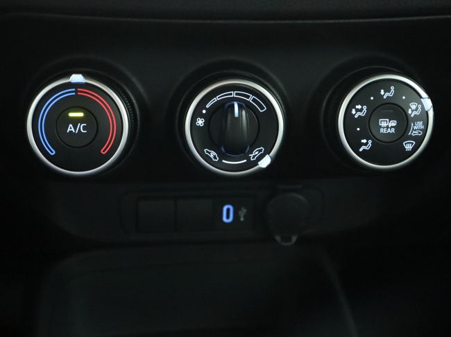 Toyota Aygo X - 1.0 VVT-i MT Play