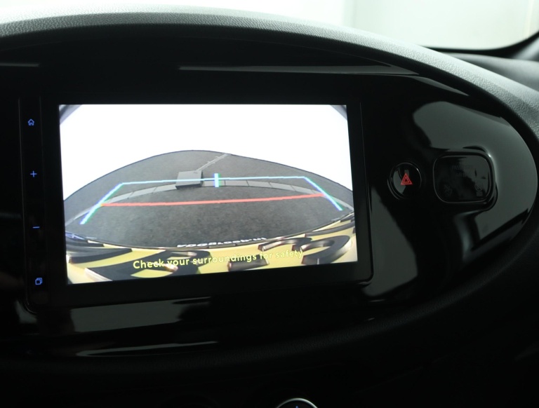 Toyota Aygo X - 1.0 VVT-i MT Play 9