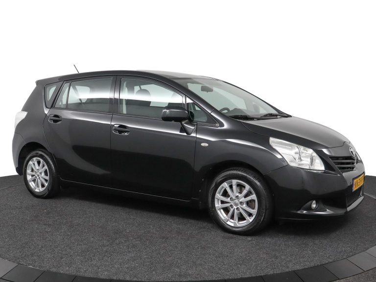 Toyota Verso - 1.8 VVT-i Business 11