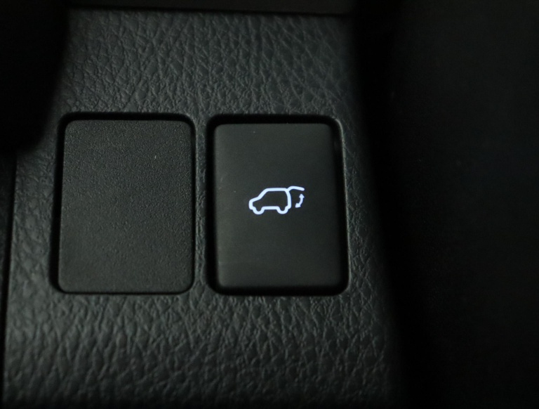 Toyota RAV4 - 2.5 Hybrid AWD Black Edition 44