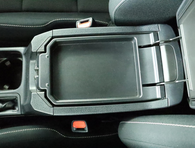Toyota RAV4 - 2.5 Hybrid AWD Black Edition 61