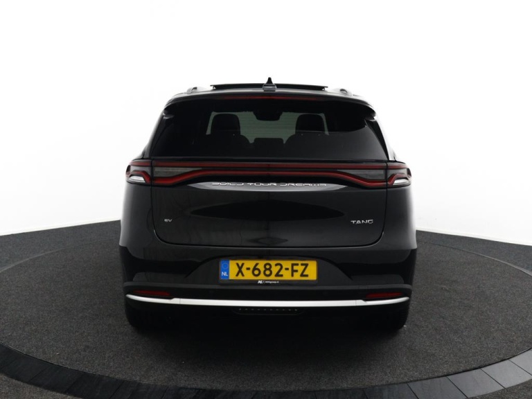 BYD TANG - AWD Executive 86 kWh 4