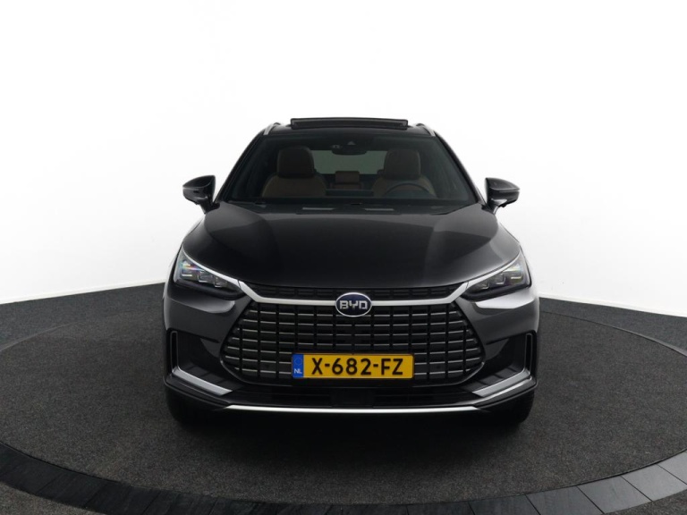 BYD TANG - AWD Executive 86 kWh 8