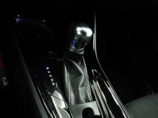 Toyota C-HR - 1.8 Hybrid Dynamic