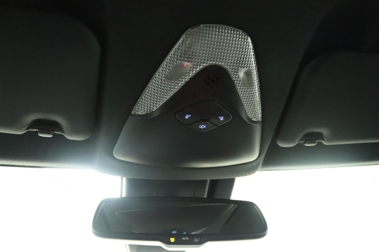 Toyota C-HR - 1.8 Hybrid Dynamic 33