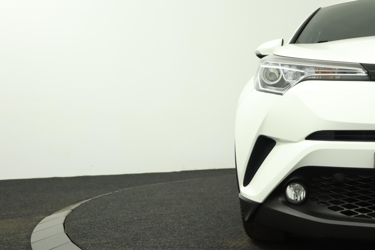 Toyota C-HR - 1.8 Hybrid Dynamic 36