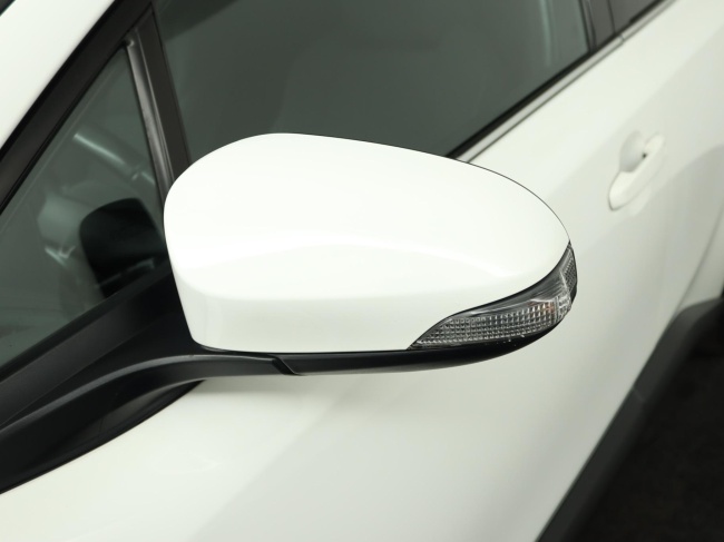 Toyota C-HR - 1.8 Hybrid Dynamic