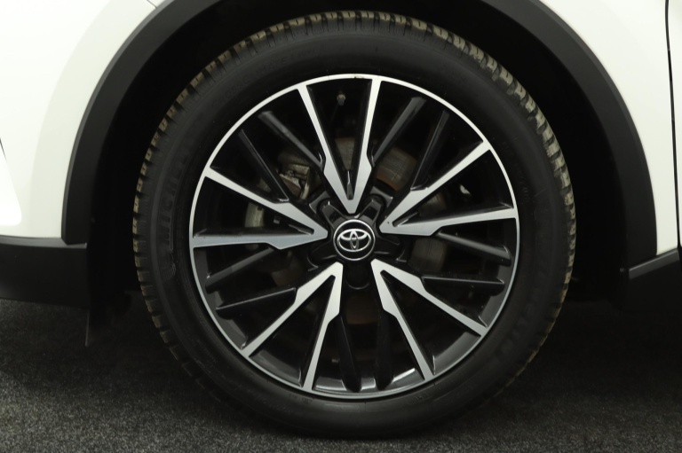 Toyota C-HR - 1.8 Hybrid Dynamic 38