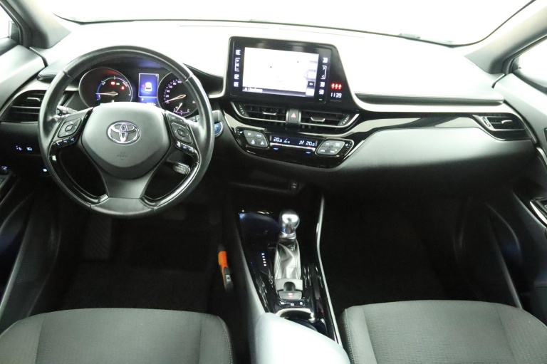 Toyota C-HR - 1.8 Hybrid Dynamic 4