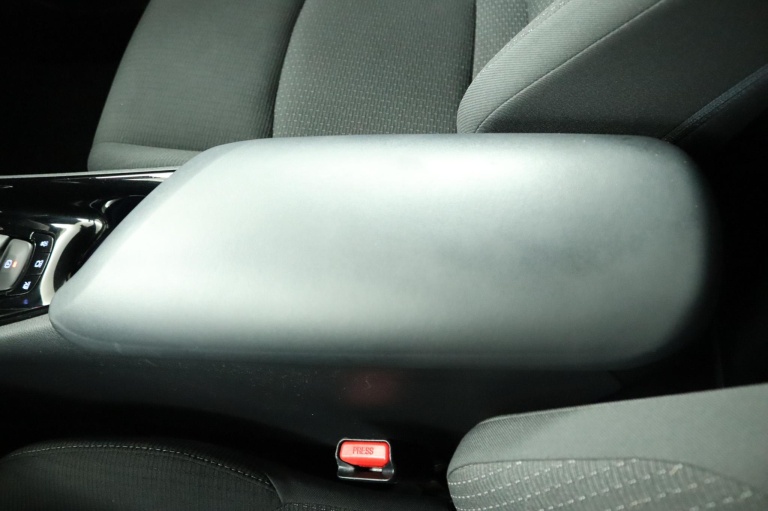 Toyota C-HR - 1.8 Hybrid Dynamic 55