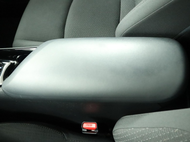 Toyota C-HR - 1.8 Hybrid Dynamic