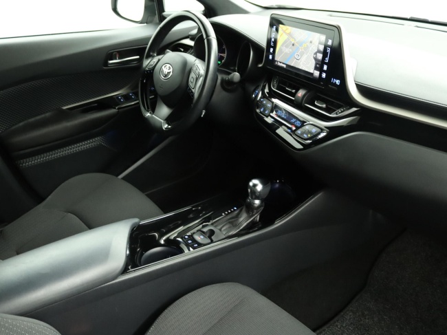 Toyota C-HR - 1.8 Hybrid Dynamic