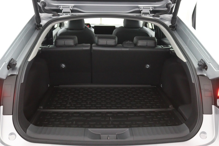 Toyota Prius - 2.0 Plug-in Hybrid 220 Executive Premium Pack 2025 19