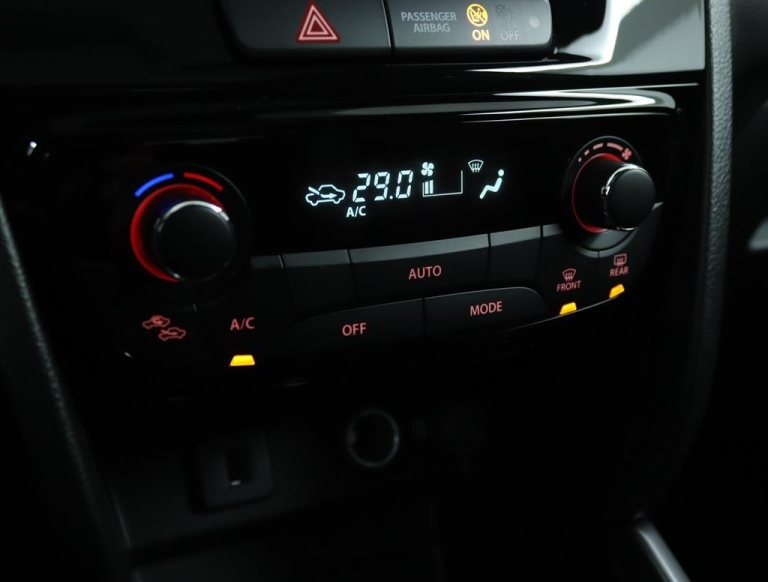 Suzuki Vitara - 1.4 Boosterjet Style Smart Hybrid 7