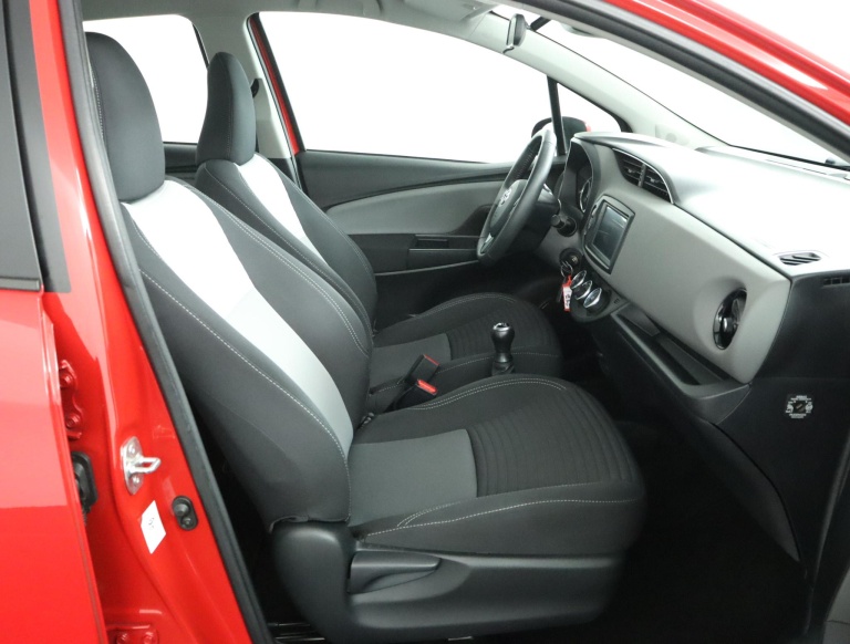 Toyota Yaris - 1.0 VVT-i Connect 22