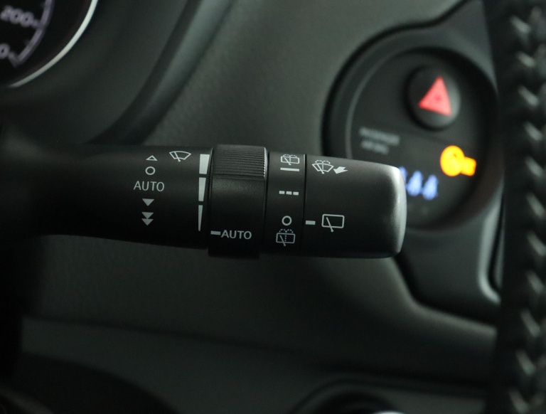 Toyota Yaris - 1.0 VVT-i Connect 31
