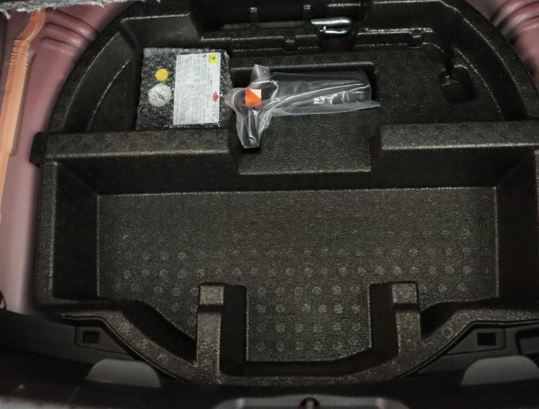 Toyota Yaris - 1.0 VVT-i Connect 33