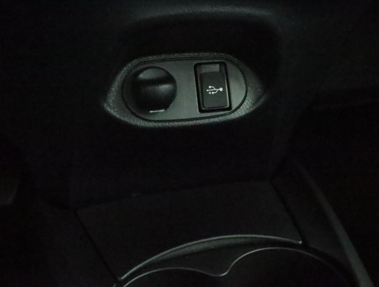 Toyota Yaris - 1.0 VVT-i Connect 54
