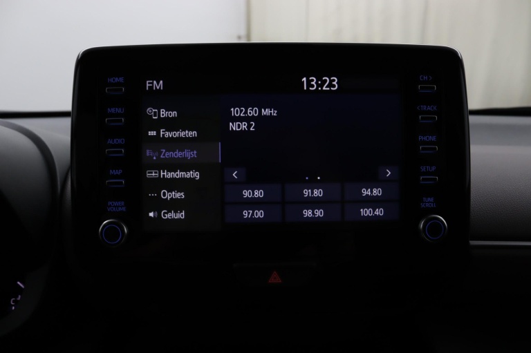 Toyota Yaris Cross - 1.5 Hybrid Executive 15