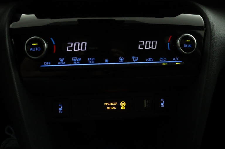Toyota Yaris Cross - 1.5 Hybrid Executive 16