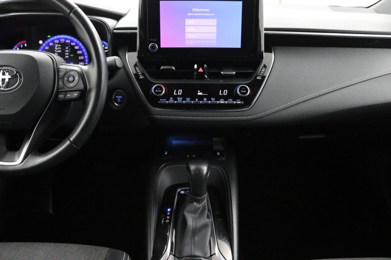 Toyota Corolla Touring Sports - 2.0 Hybrid Dynamic 18