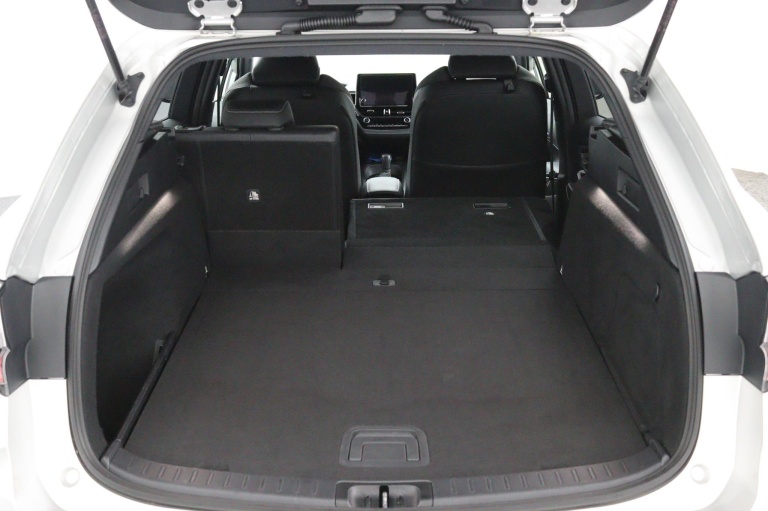 Toyota Corolla Touring Sports - 2.0 Hybrid Dynamic 30