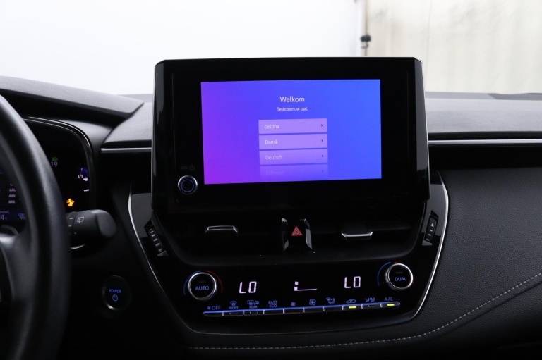 Toyota Corolla Touring Sports - 2.0 Hybrid Dynamic 45