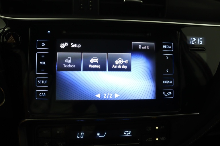 Toyota Auris - 1.8 Hybrid Black Edition 16