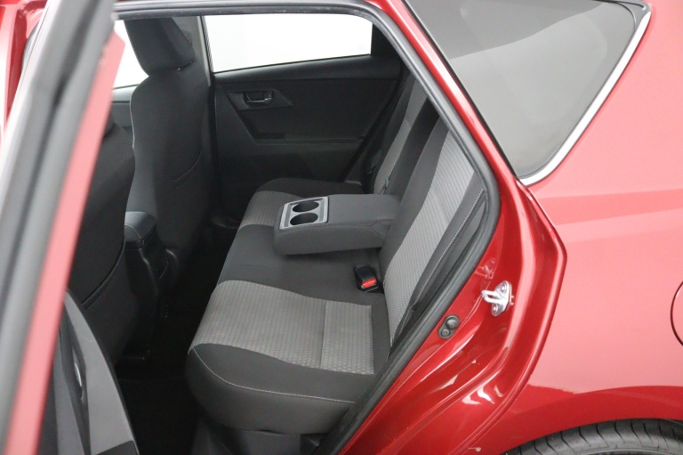 Toyota Auris - 1.8 Hybrid Black Edition 44
