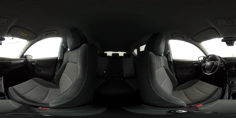 Toyota Auris - 1.8 Hybrid Black Edition 48