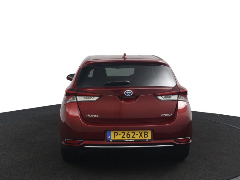 Toyota Auris - 1.8 Hybrid Black Edition 8