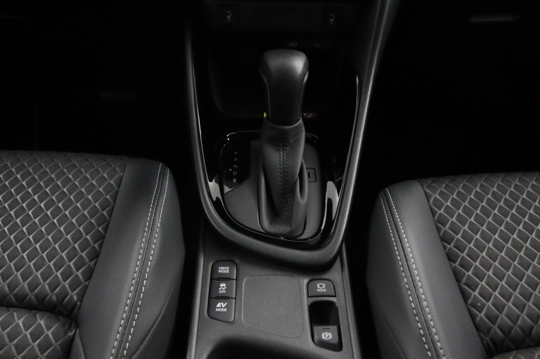 Toyota Yaris - 1.5 Hybrid 130 Executive 27