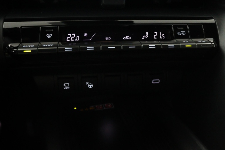 Toyota C-HR - 1.8 Hybrid 140 First Edition 18
