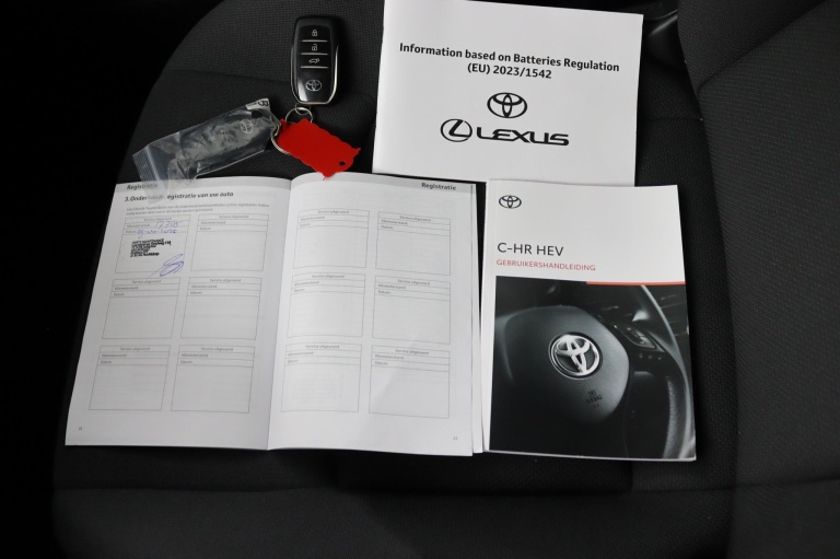 Toyota C-HR - 1.8 Hybrid 140 First Edition 19