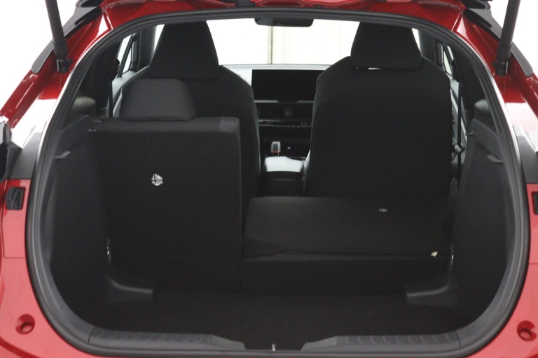 Toyota C-HR - 1.8 Hybrid 140 First Edition 26