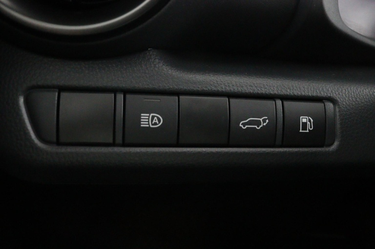 Toyota C-HR - 1.8 Hybrid 140 First Edition 30