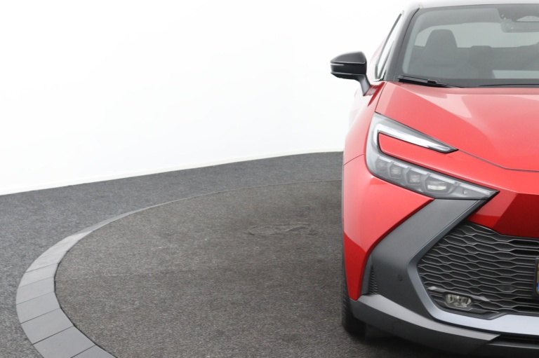 Toyota C-HR - 1.8 Hybrid 140 First Edition 33